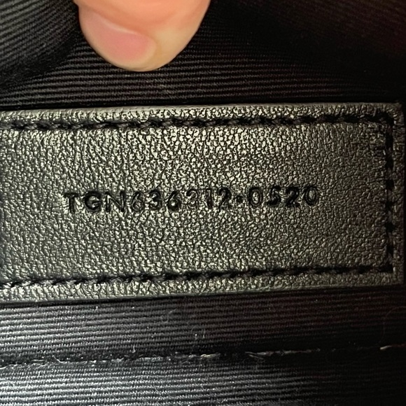 YSL CASSANDRE MATELASSÉ ZIPPED POUCH IN GRAIN DE POUDRE EMBOSSED LEATHER - Picture 10 of 16